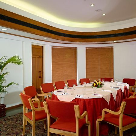 Grand Hotel Kochi Exterior foto